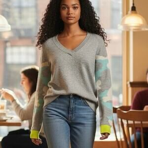 Brodie Cashmere Sweater 
Kara Camo size Small